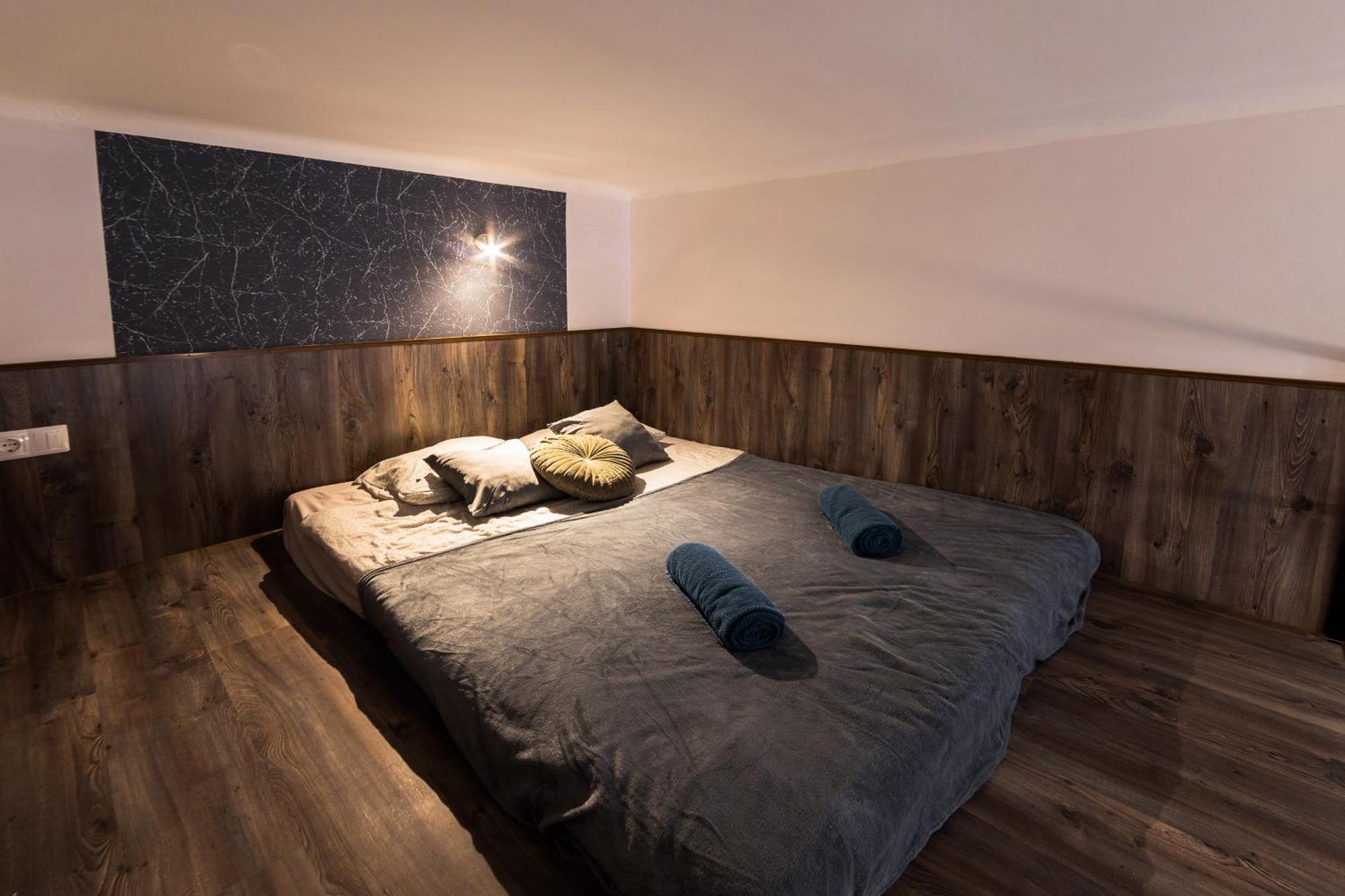 Bp Stylish Flats Apartment